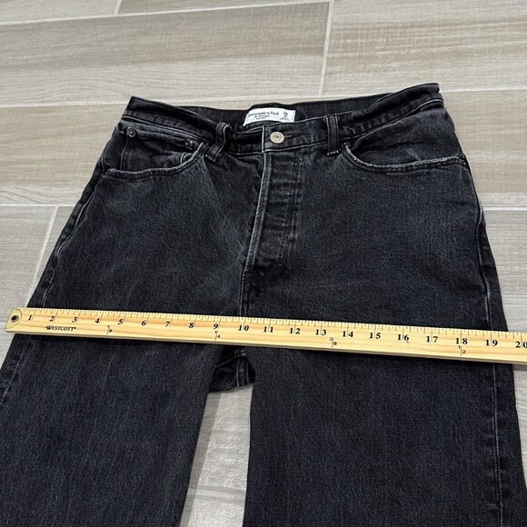 Abercrombie & Fitch The '90s Baggy Low Rise Jeans in Washed Black Denim Size 28 - Picture 12 of 15